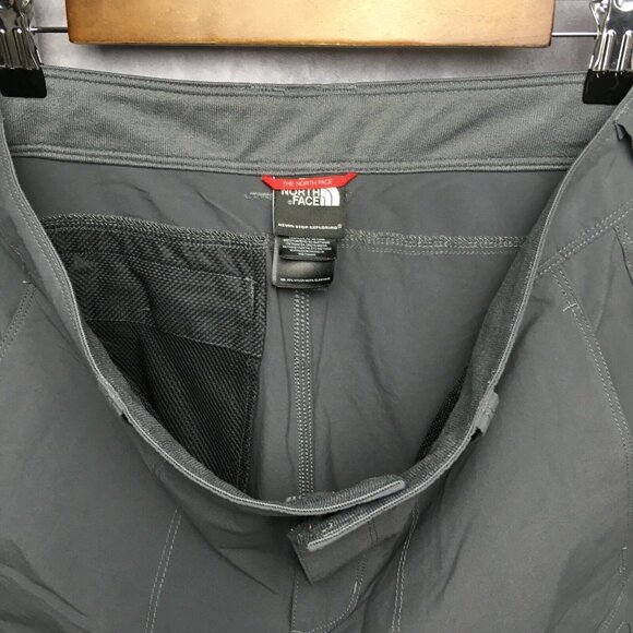 The North Face Mens Nylon‎ Cargo Shorts size 32 Gray Zipper Pockets Stretch - Picture 10 of 12
